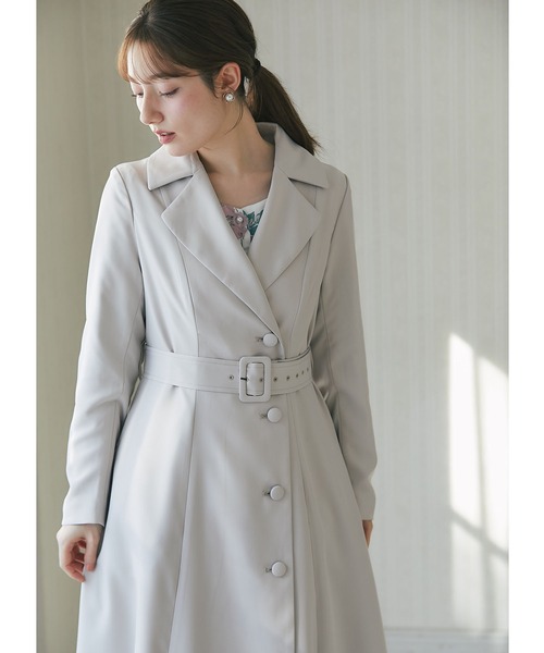 tocco closet（トッコ　クローゼット）の「取り外し可能なケープ＆ベルト付きトレンチコート（トレンチコート・レディース・ベージュ/ネイビー/ライトベージュ・M）」の13枚目の写真