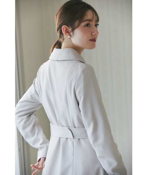 tocco closet（トッコ　クローゼット）の「取り外し可能なケープ＆ベルト付きトレンチコート（トレンチコート・レディース・ベージュ/ネイビー/ライトベージュ・M）」の14枚目の写真