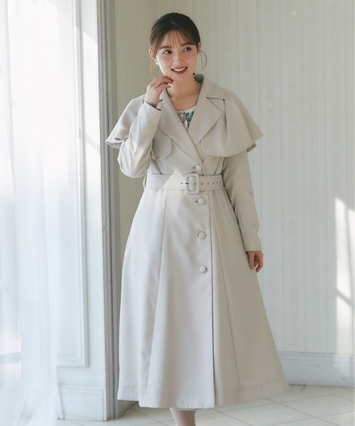tocco closet（トッコ　クローゼット）の「取り外し可能なケープ＆ベルト付きトレンチコート（トレンチコート・レディース・ベージュ/ネイビー/ライトベージュ・M）」の4枚目の写真