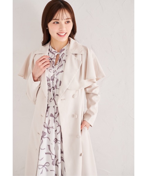 tocco closet（トッコ　クローゼット）の「取り外し可能なケープ＆ベルト付きトレンチコート（トレンチコート・レディース・ベージュ/ネイビー/ライトベージュ・M）」の19枚目の写真