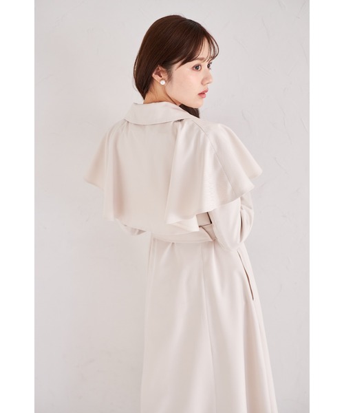 tocco closet（トッコ　クローゼット）の「取り外し可能なケープ＆ベルト付きトレンチコート（トレンチコート・レディース・ベージュ/ネイビー/ライトベージュ・M）」の20枚目の写真