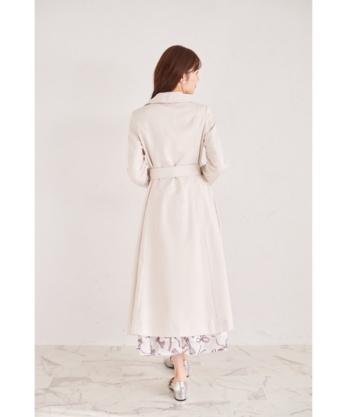 tocco closet（トッコ　クローゼット）の「取り外し可能なケープ＆ベルト付きトレンチコート（トレンチコート・レディース・ベージュ/ネイビー/ライトベージュ・M）」の22枚目の写真