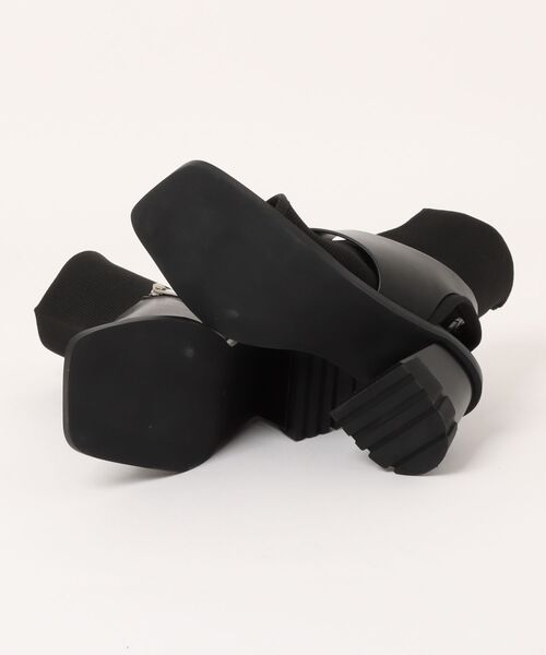 Bella lume(ベッラルーメ)の「【NK】【it】【Bella Lume(ベッラルーメ)】トングブーツ(ブーツ・レディース・ブラック/ベージュ・LARGE/SMALL/MEDIUM)」の3枚目の写真