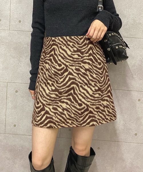 BAUM UND PFERDGARTEN ゼブラ柄ミニスカート セール】起毛ゼブラ柄ミニスカート（スカート）｜NANEA（ナネア）の
