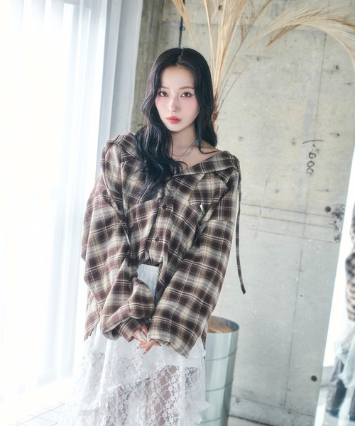 ANDGEEBEE(アンジービー)の「UNISEX チェックフーディシャツ(シャツ/ブラウス・レディース・ブラック/ブラウン・FREE)」の11枚目の写真