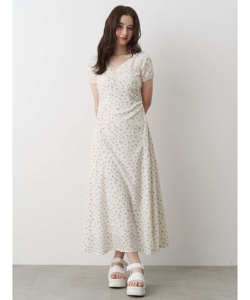 ホワイトフラワーワンピース ジルバイジルスチュアート JILL by JILLSTUART シャイニー