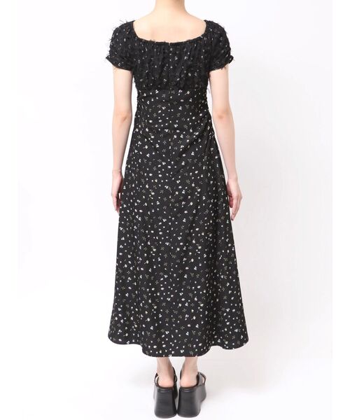 CALNAMUR（カルナムール）の「TULLE LAYERED FLOWER OP/チュールレイヤードフラワーワンピース（ワンピース・レディース・ホワイト/ブラック・SMALL/MEDIUM）」の13枚目の写真