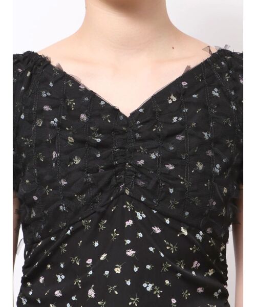 CALNAMUR（カルナムール）の「TULLE LAYERED FLOWER OP/チュールレイヤードフラワーワンピース（ワンピース・レディース・ホワイト/ブラック・SMALL/MEDIUM）」の14枚目の写真
