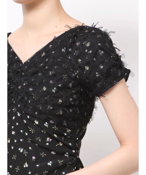 CALNAMUR（カルナムール）の「TULLE LAYERED FLOWER OP/チュールレイヤードフラワーワンピース（ワンピース・レディース・ホワイト/ブラック・SMALL/MEDIUM）」の15枚目の写真