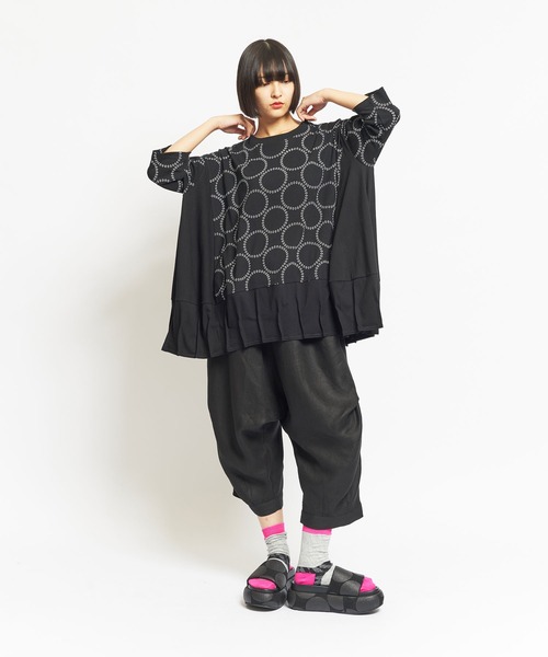 gomme(ゴム)の「ホールドット天竺 ヘムハッチングT(Tシャツ/カットソー・レディース・ホワイト×ブラック/ブラック×ホワイト/ブラック×グレー・MEDIUM)」の5枚目の写真