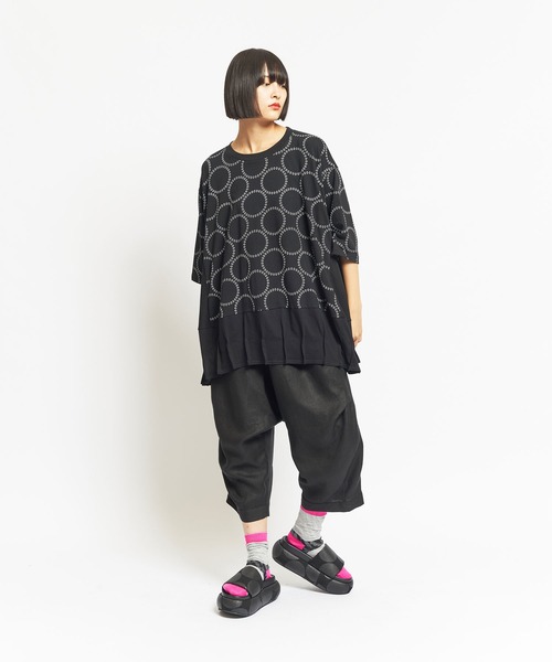 gomme(ゴム)の「ホールドット天竺 ヘムハッチングT(Tシャツ/カットソー・レディース・ホワイト×ブラック/ブラック×ホワイト/ブラック×グレー・MEDIUM)」の7枚目の写真