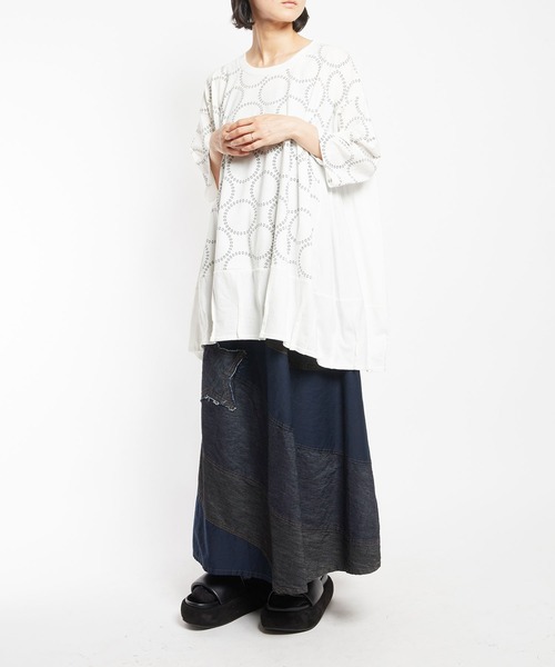 gomme(ゴム)の「ホールドット天竺 ヘムハッチングT(Tシャツ/カットソー・レディース・ホワイト×ブラック/ブラック×ホワイト/ブラック×グレー・MEDIUM)」の8枚目の写真