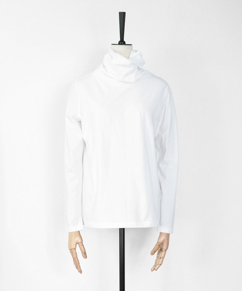 VERSEAU(ヴェルソー)の「クール天竺スヌードネックロンT(Tシャツ/カットソー・レディース・ブラック/ライトピンク/イエロー/ホワイト・FREE)」の5枚目の写真