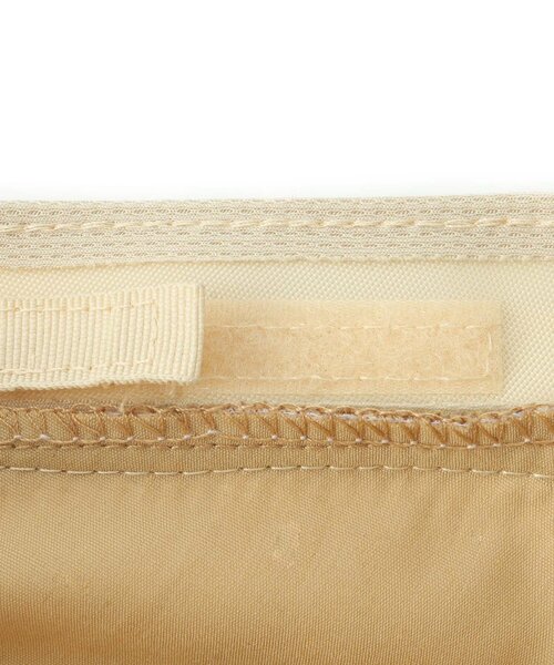 SHOO・LA・RUE(シューラルー)の「【UVカット】前下がりシルエットハット【サイズ調整/あご紐付き】(ハット・レディース・ベージュ/アイボリー/ブラック・00)」の6枚目の写真