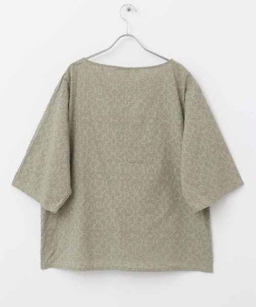 ITEMS URBANRESEARCH（アイテムズ アーバンリサーチ）の「ジャガードハンソデプルオーバー（その他トップス・レディース・ホワイト/カーキ/ブラック・FREE）」の4枚目の写真