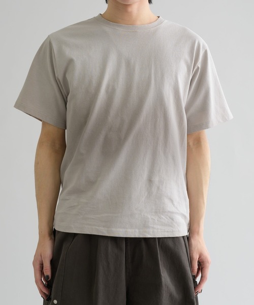 EPNK(イーピーエヌケー)の「【EPNK】Spray crew neck tee / スプレークルーネックTee(Tシャツ/カットソー・メンズ・ブラック/グレイッシュベージュ/チャコールグレー/レッド・SMALL/MEDIUM/LARGE)」の3枚目の写真