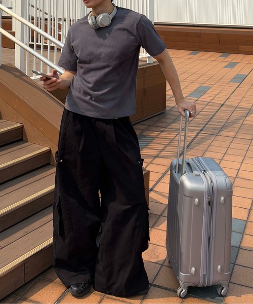 EPNK(イーピーエヌケー)の「【EPNK】Spray crew neck tee / スプレークルーネックTee(Tシャツ/カットソー・メンズ・ブラック/グレイッシュベージュ/チャコールグレー/レッド・SMALL/MEDIUM/LARGE)」の12枚目の写真