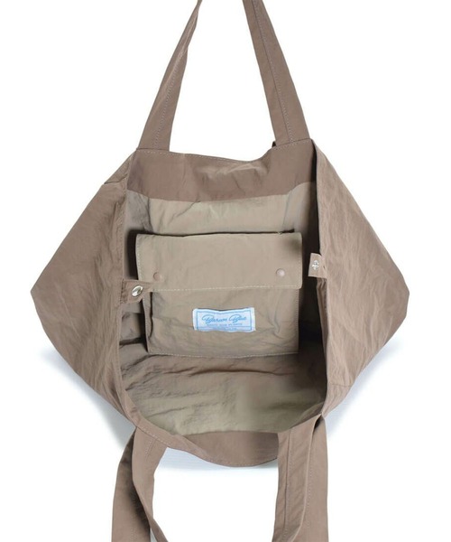 BarcosBlue(バルコスブルー)の「【BarcosBlue/バルコスブルー】軽量リバーシブルトートバッグ(トートバッグ・レディース・レッド/ブラウン/ブラック・ONE SIZE)」の7枚目の写真