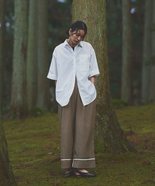 hellam（へラム）の「ハーフスリーブオーバーシャツ（シャツ/ブラウス・レディース・オフホワイト/ブルー/チャコール/ベージュ・FREE）」の16枚目の写真