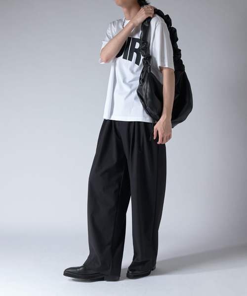 Lui's(ルイス)の「NOIRエンブロイダリーTシャツ(Tシャツ/カットソー・メンズ・ホワイト/ブラック・S/M/XS)」の11枚目の写真