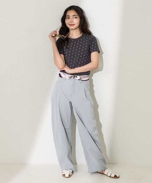 FREAK'S STORE(フリークスストア)の「総柄フライスコンパクトTシャツ(Tシャツ/カットソー・レディース・チャコールグレー/オフホワイト/イエロー・フリ-)」の11枚目の写真
