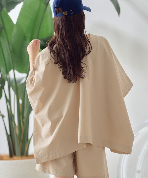 CIAOPANIC TYPY（チャオパニックティピー）の「【WEB限定】シアーサッカーカバーアップポンチョラッシュガード（ラッシュガード・レディース・カーキ/ベージュ/マスタード・MEDIUM/LARGE）」の4枚目の写真