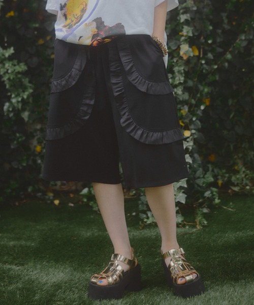 manana suerte(マニャーナスエルテ)の「フリルハーフパンツ(その他パンツ・レディース・ブラック・FREE)」の2枚目の写真