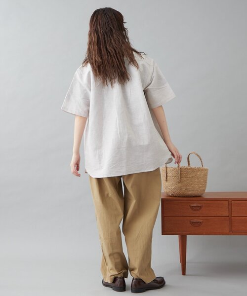 GEVACO（ゲバコ）の「【GEVACO】綿麻バンドカラーシャツ（シャツ/ブラウス・レディース・ブルー/ベージュ/ブラック・MEDIUM/LARGE）」の4枚目の写真