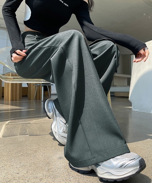 shoppinggo(ショッピングゴー)の「ワイドパンツ タック入り ロング丈(カーゴパンツ・レディース・グレー/ブラウン/ブラック・M)」の8枚目の写真