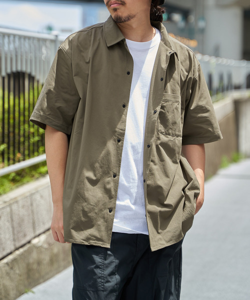 ikka(イッカ)の「【吸水速乾/セットアップ対応】GOKU楽AIRレギュラーシャツ(シャツ/ブラウス・メンズ・オリーブ/ブラック/グレー/ベージュ/ネイビー・XL/L/M/S)」の3枚目の写真