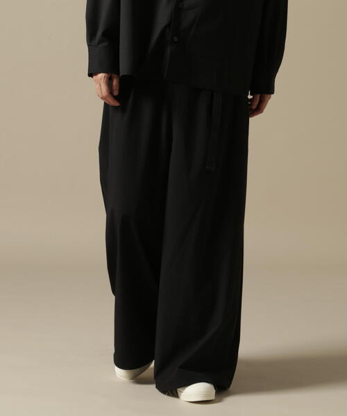 DANKE SCHON(ダンケシェーン)の「DankeSchon/ダンケシェーン/PREMIUM 撥水SN SUPER WIDE PANTS(その他パンツ・レディース・ブラック・L/M)」の1枚目の写真
