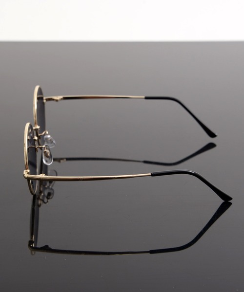 Revo.(レボ)の「METAL FLAME ROUND SUNGLASSES / メタルフレーム ラウンド サングラス カラーレンズ UVカット <ユニセックス>(サングラス・メンズ・ライトブラウン/ブラック/ライトブルー/ライトピンク/ライトグレー/ライトパープル・FREE)」の17枚目の写真
