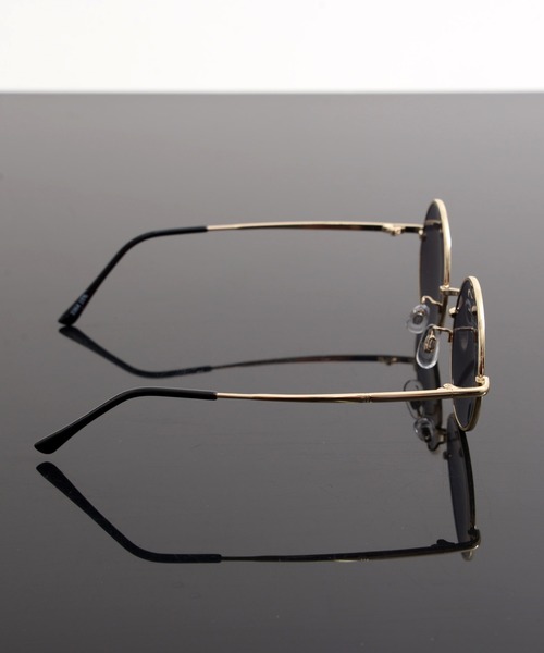 Revo.(レボ)の「METAL FLAME ROUND SUNGLASSES / メタルフレーム ラウンド サングラス カラーレンズ UVカット <ユニセックス>(サングラス・メンズ・ライトブラウン/ブラック/ライトブルー/ライトピンク/ライトグレー/ライトパープル・FREE)」の15枚目の写真