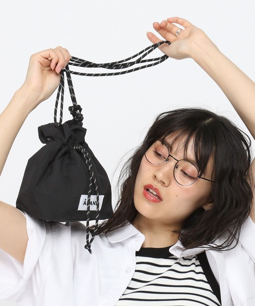 ALAND（エーランド）の「【UNISEX】ALAND／ナイロンミニBAG（ショルダーバッグ・レディース・ブラック/ブルー/ベージュ・FREE）」の2枚目の写真
