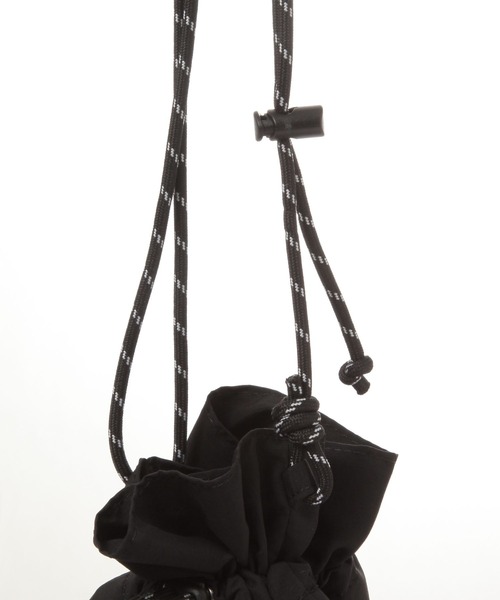 ALAND（エーランド）の「【UNISEX】ALAND／ナイロンミニBAG（ショルダーバッグ・レディース・ブラック/ブルー/ベージュ・FREE）」の13枚目の写真