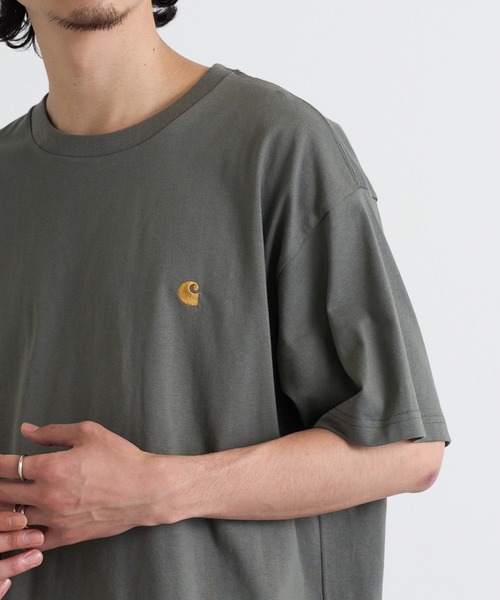 Carhartt WIP(カーハートダブリューアイピー)の「【Carhartt WIP】LOGO SS TEE i026391(Tシャツ/カットソー・メンズ・ブラック/ホワイト/グリーン/ブラウン/チャコールグレー・S/M/L/XL/XXL)」の3枚目の写真