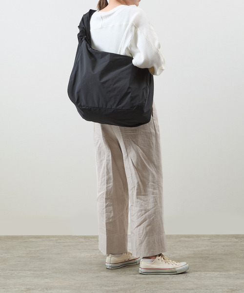 20/80（テゥエンティーエイティー）の「20/80 トゥエンティーエイティー / LIMONTA ROUND SHOULDER BAG リモンタナイロンラウンドショルダーバッグ / S122（ショルダーバッグ・メンズ・ブラック・FREE）」の10枚目の写真