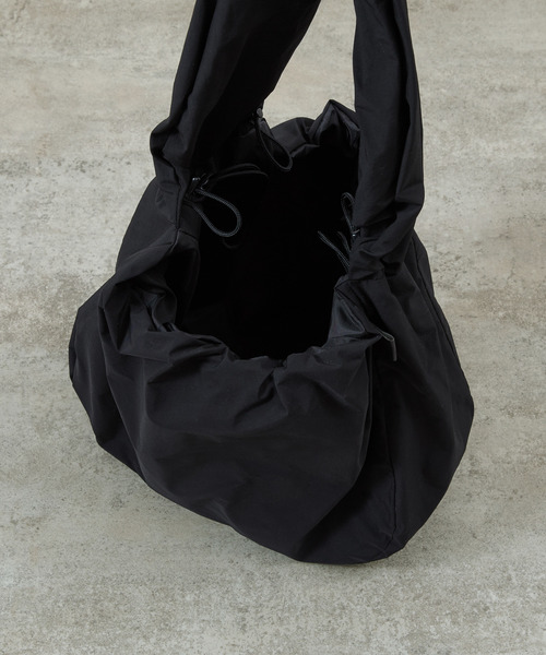 20/80（テゥエンティーエイティー）の「20/80 トゥエンティーエイティー / LIMONTA ROUND SHOULDER BAG リモンタナイロンラウンドショルダーバッグ / S122（ショルダーバッグ・メンズ・ブラック・FREE）」の8枚目の写真