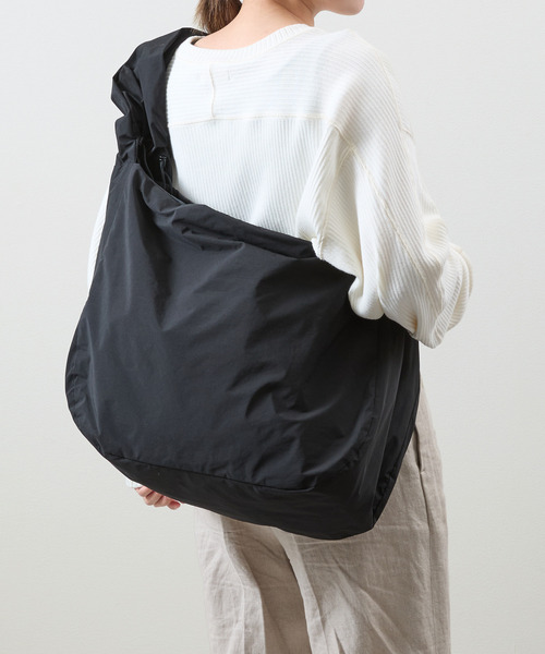 20/80（テゥエンティーエイティー）の「20/80 トゥエンティーエイティー / LIMONTA ROUND SHOULDER BAG リモンタナイロンラウンドショルダーバッグ / S122（ショルダーバッグ・メンズ・ブラック・FREE）」の17枚目の写真