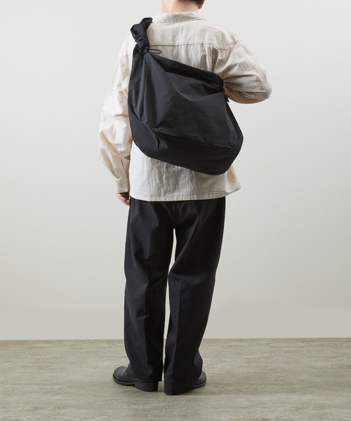 20/80（テゥエンティーエイティー）の「20/80 トゥエンティーエイティー / LIMONTA ROUND SHOULDER BAG リモンタナイロンラウンドショルダーバッグ / S122（ショルダーバッグ・メンズ・ブラック・FREE）」の12枚目の写真