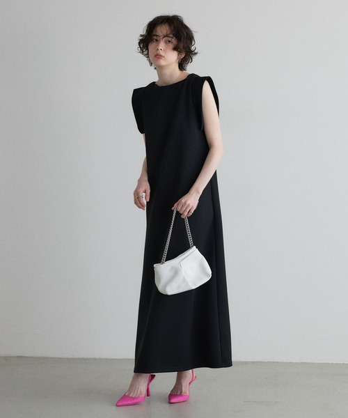 &. NOSTALGIA(アンドドットノスタルジア)の「【ZOZO限定】スクエア袖カットワンピース(ワンピース・レディース・ブラック・M)」の1枚目の写真