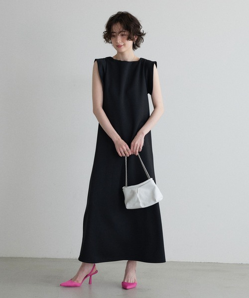 &. NOSTALGIA(アンドドットノスタルジア)の「【ZOZO限定】スクエア袖カットワンピース(ワンピース・レディース・ブラック・M)」の2枚目の写真