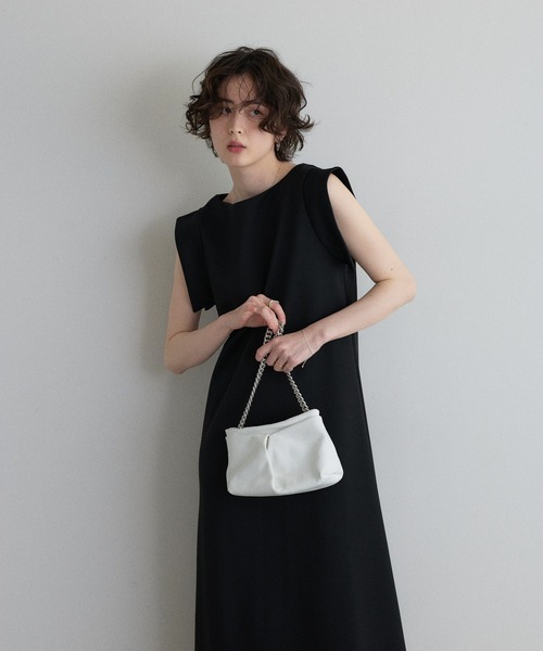 &. NOSTALGIA(アンドドットノスタルジア)の「【ZOZO限定】スクエア袖カットワンピース(ワンピース・レディース・ブラック・M)」の5枚目の写真