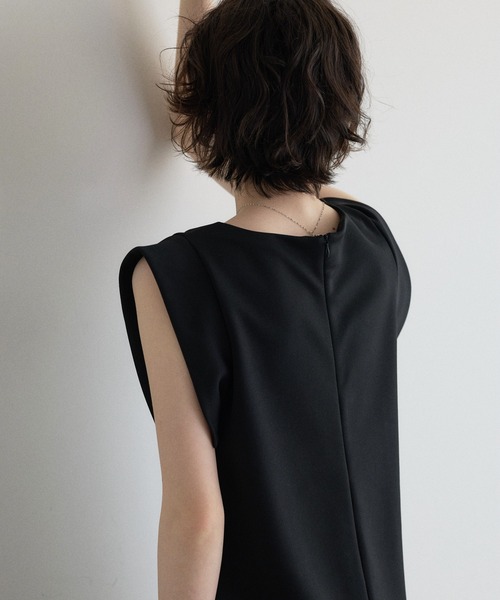 &. NOSTALGIA(アンドドットノスタルジア)の「【ZOZO限定】スクエア袖カットワンピース(ワンピース・レディース・ブラック・M)」の8枚目の写真