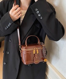 レトロデザイン かぎチャーム付き ボックス型 バニティショルダーバッグ cula1185