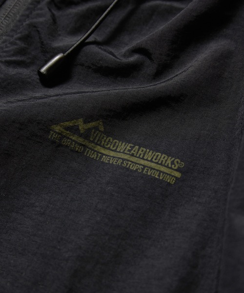 VIRGOwearworks（ヴァルゴウェアワークス）の「Void shell parka（マウンテンパーカー・メンズ・ブラック×ホワイト/ブラック×カーキ/ブラック系その他・2/3/4）」の6枚目の写真