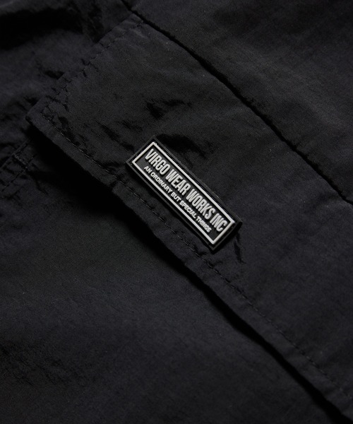 VIRGOwearworks（ヴァルゴウェアワークス）の「Void shell parka（マウンテンパーカー・メンズ・ブラック×ホワイト/ブラック×カーキ/ブラック系その他・2/3/4）」の10枚目の写真