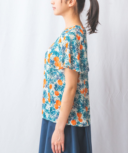NARACAMICIE（ナラカミーチェ）の「【NARACAMICIE】フルーツ柄シフォン半袖プルオーバー（シャツ/ブラウス・レディース・ネイビー/ホワイト・XL/M）」の12枚目の写真