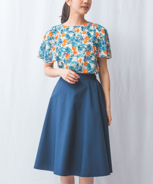 NARACAMICIE（ナラカミーチェ）の「【NARACAMICIE】フルーツ柄シフォン半袖プルオーバー（シャツ/ブラウス・レディース・ネイビー/ホワイト・XL/M）」の4枚目の写真