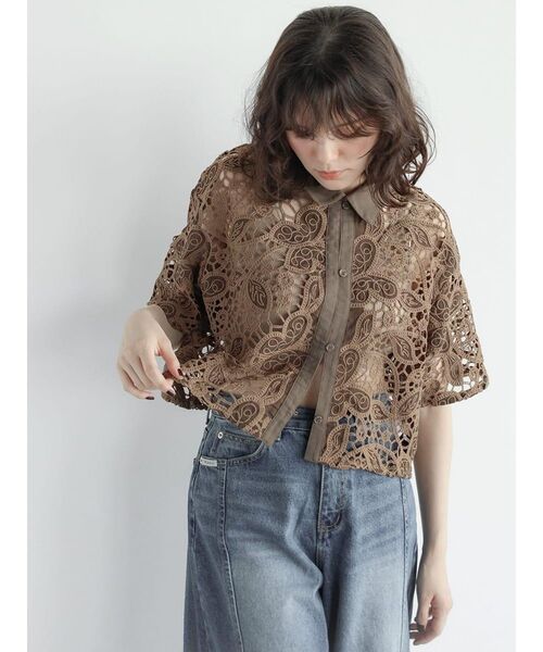 FIKA.(フィーカ)の「Botanical crochet lace shirt(シャツ/ブラウス・レディース・ブラック/モカ・MEDIUM)」の9枚目の写真